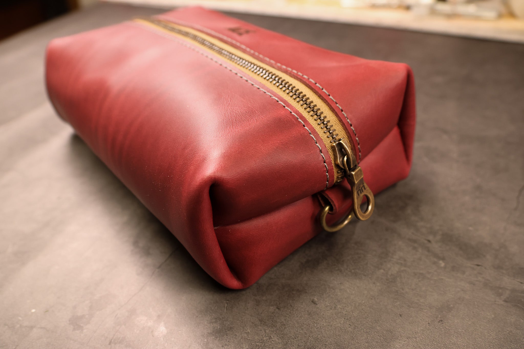 Leather Dopp Kit - Bordeaux Minerva