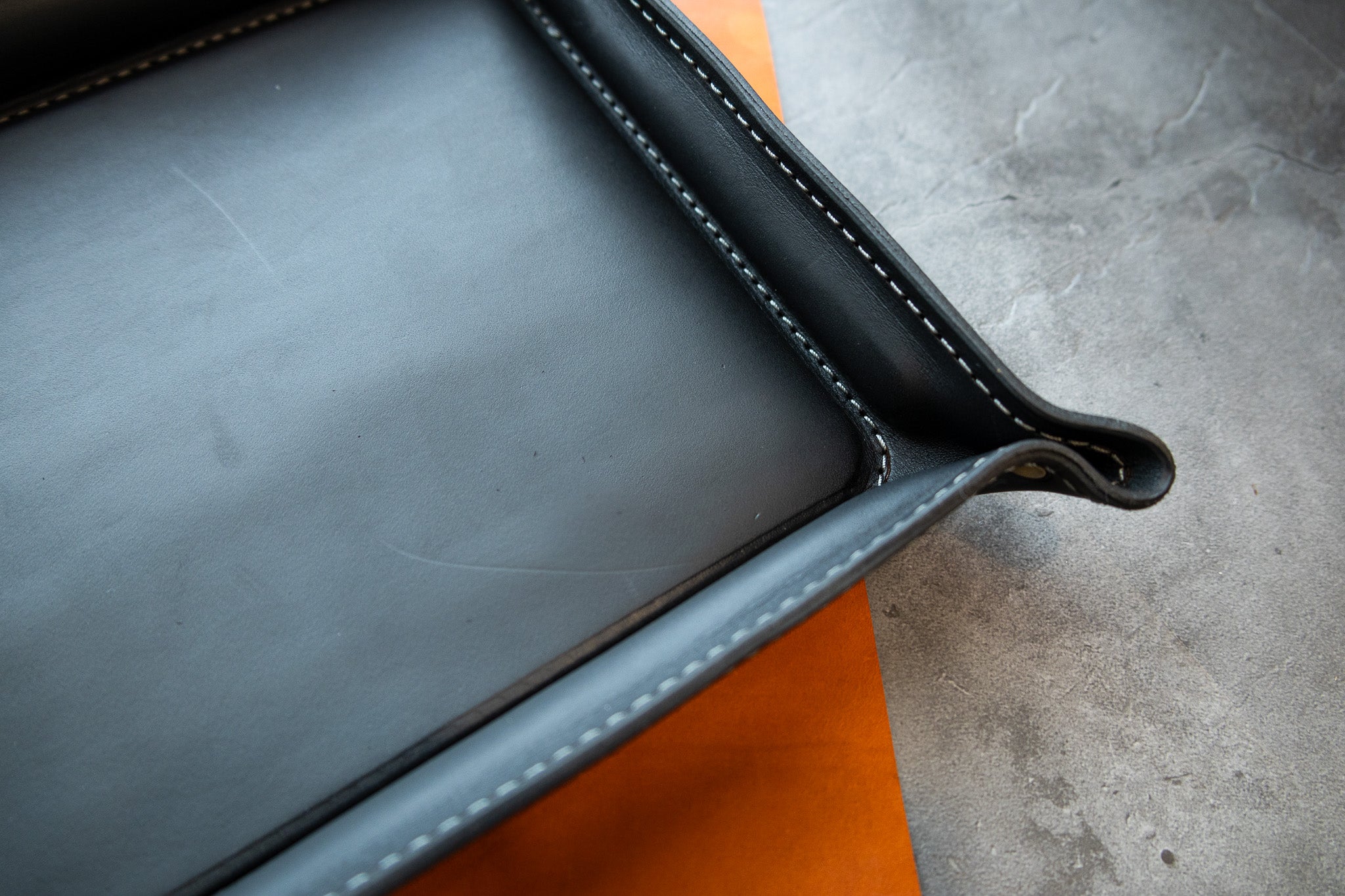 Luxury Leather Valet Tray - Black Balmoral