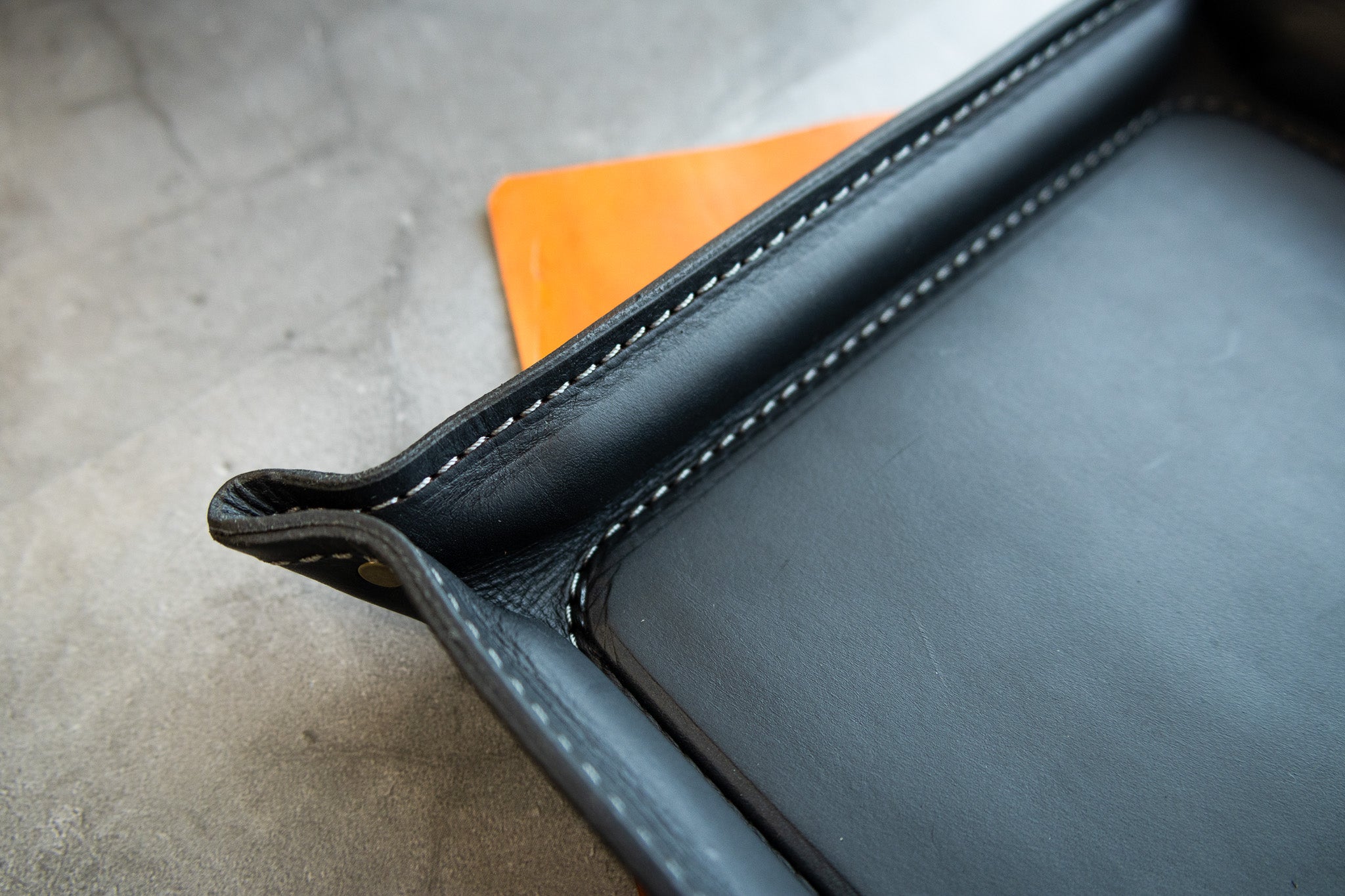 Luxury Leather Valet Tray - Black Balmoral