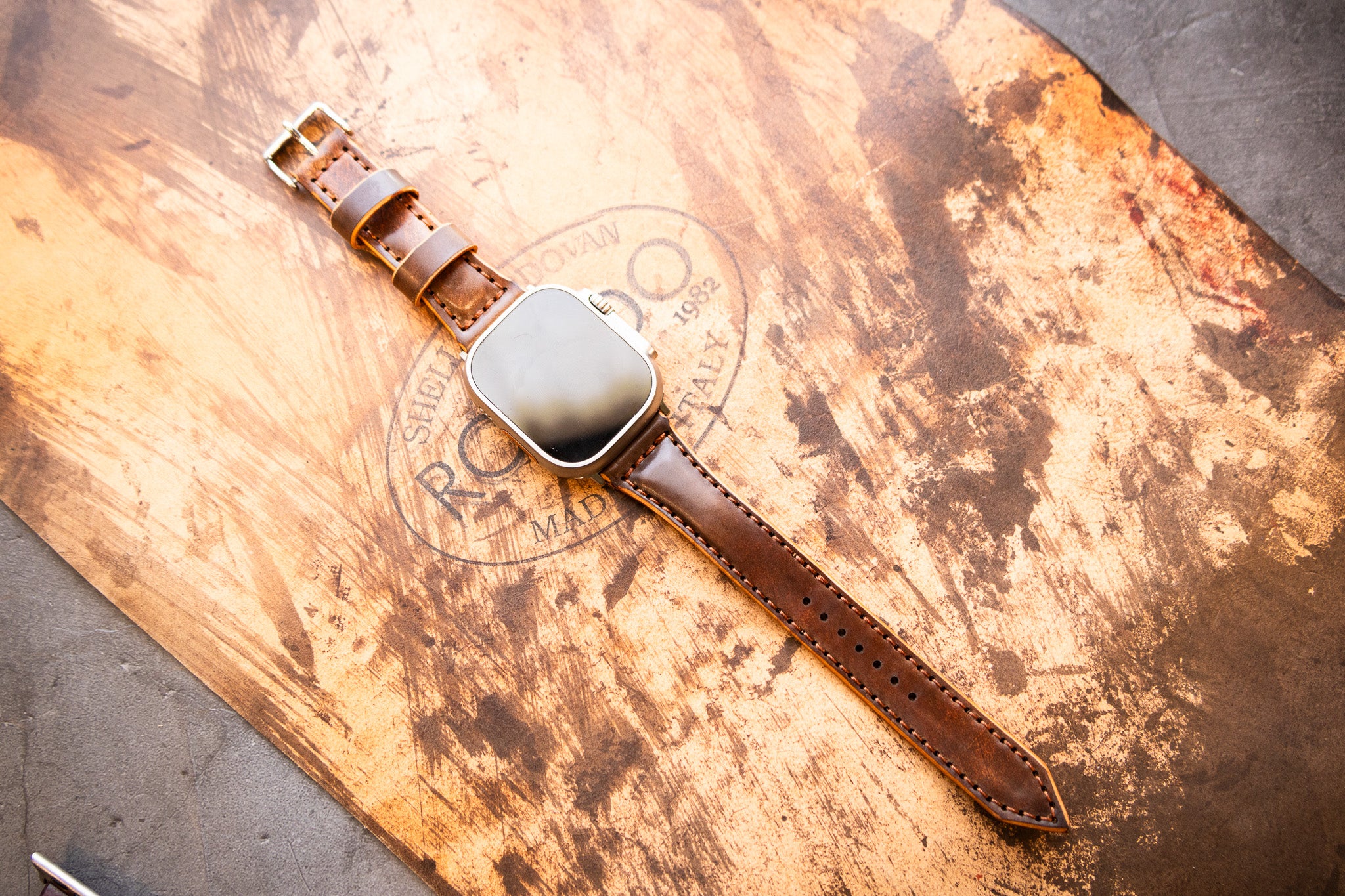 Classic Leather Apple Watch Band - Marbled Walnut Shell Cordovan (LIMITED EDITION)