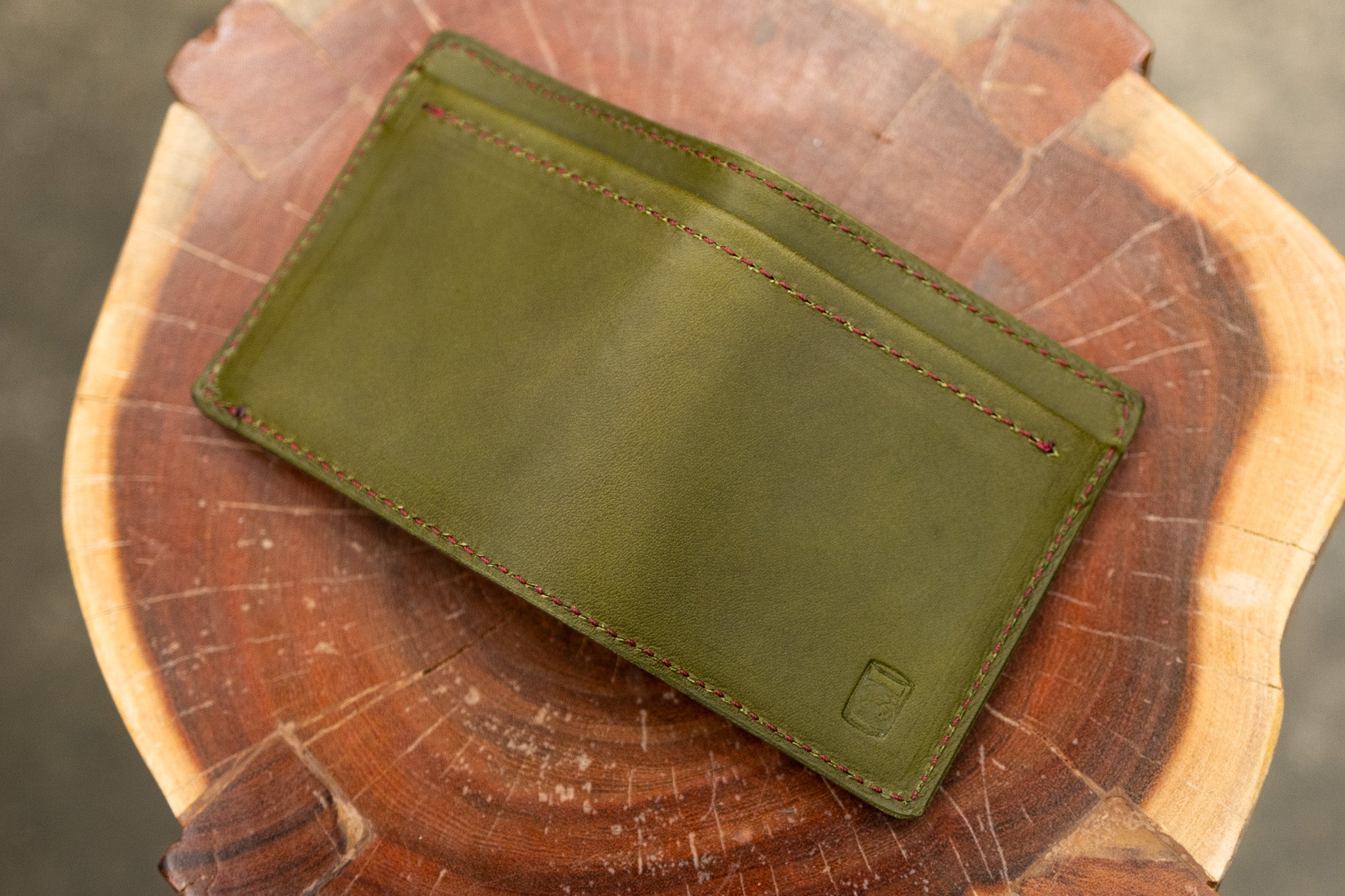 Leather Slim Minimalist Wallet - Olive Green Minerva