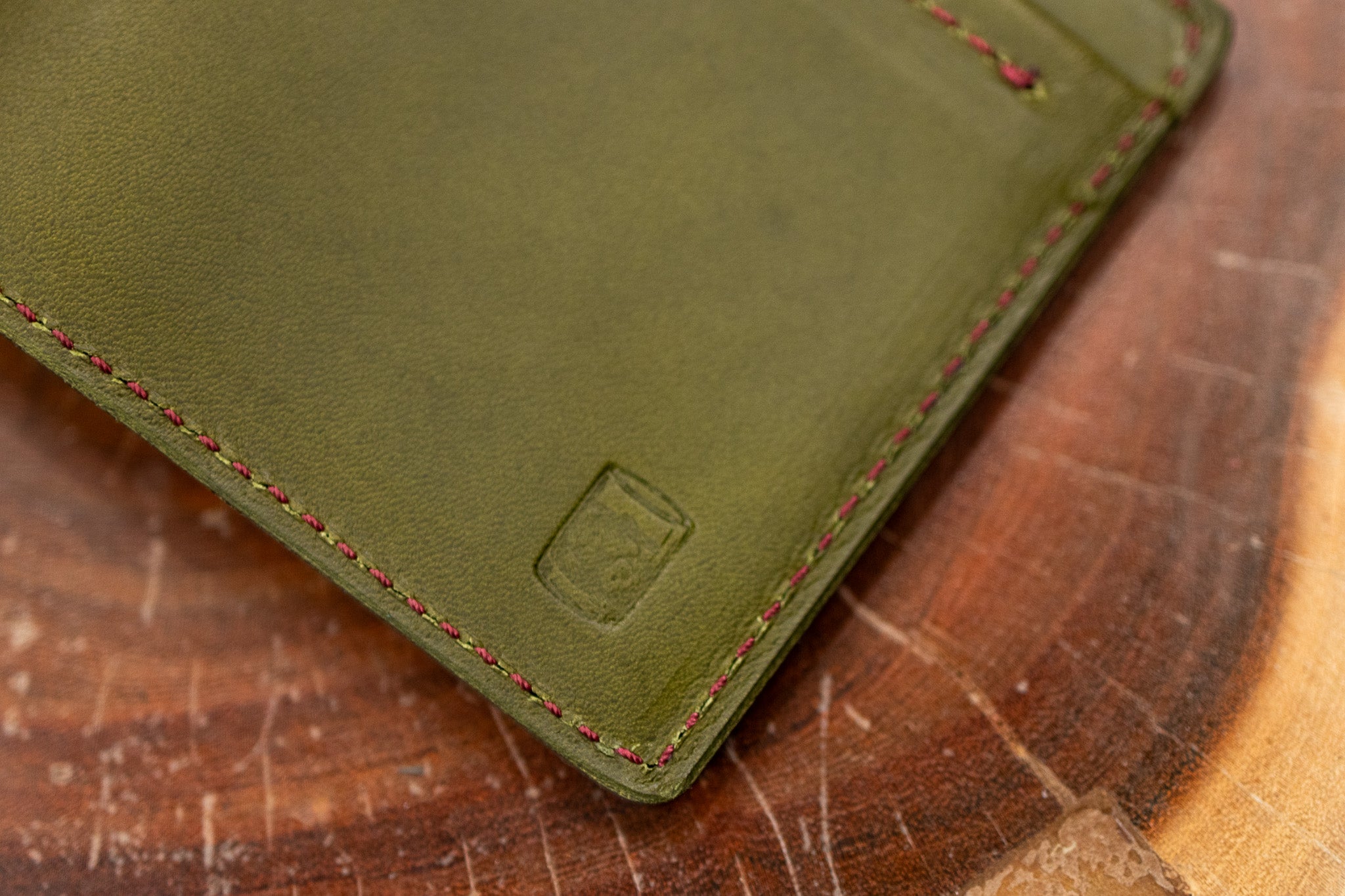 Leather Slim Minimalist Wallet - Olive Green Minerva