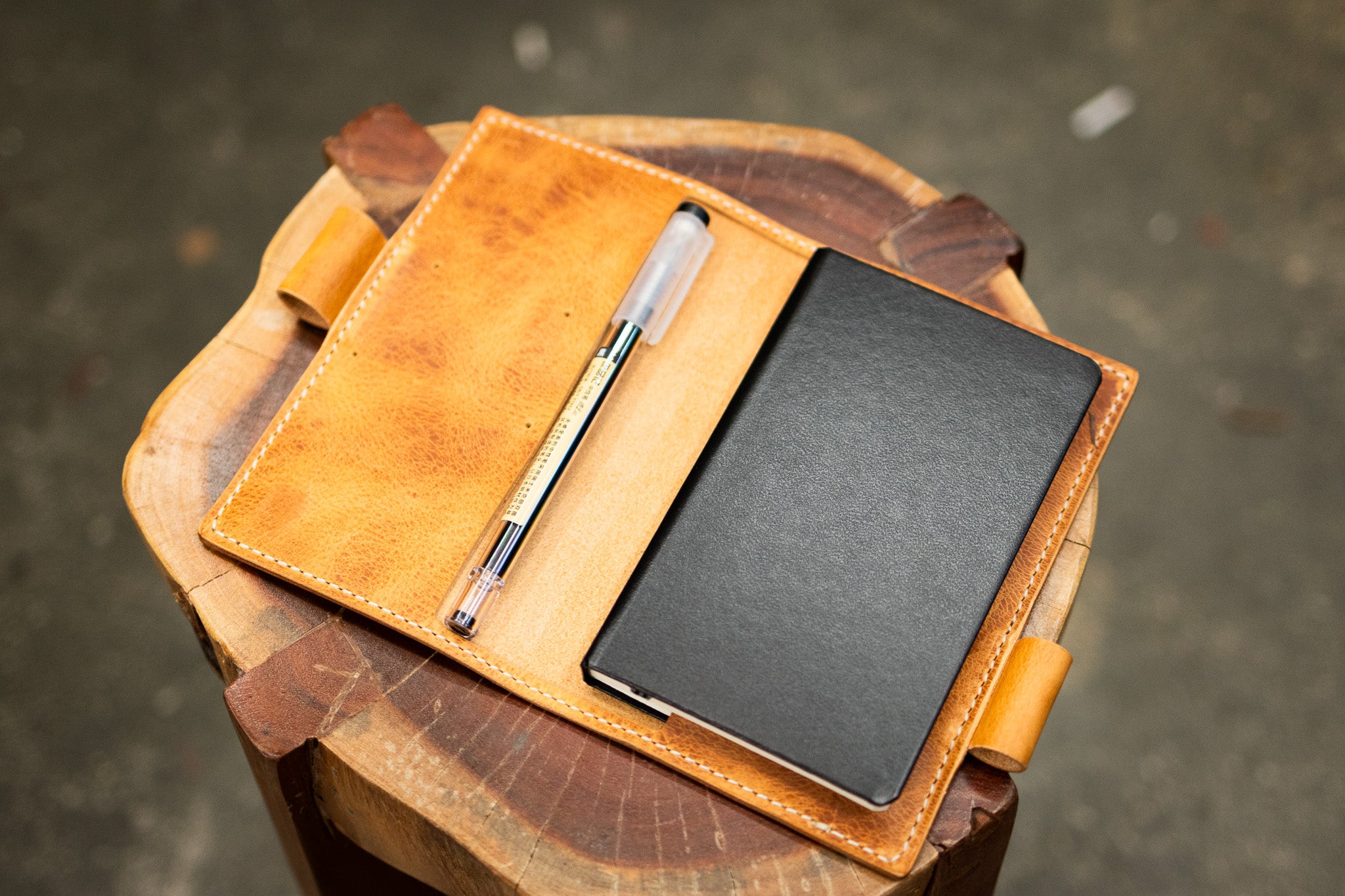 LEUCHTTURM1917 A6 Pocket Leather Notebook Cover Set - Natural Waxy Minerva (Limited Edition)