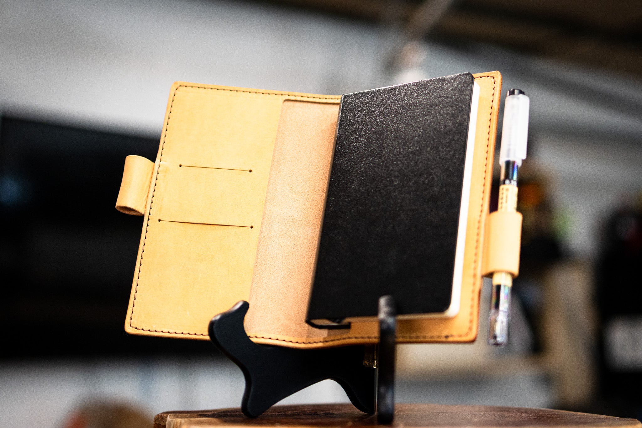 LEUCHTTURM1917 A6 Pocket Leather Notebook Cover Set - Natural Minerva