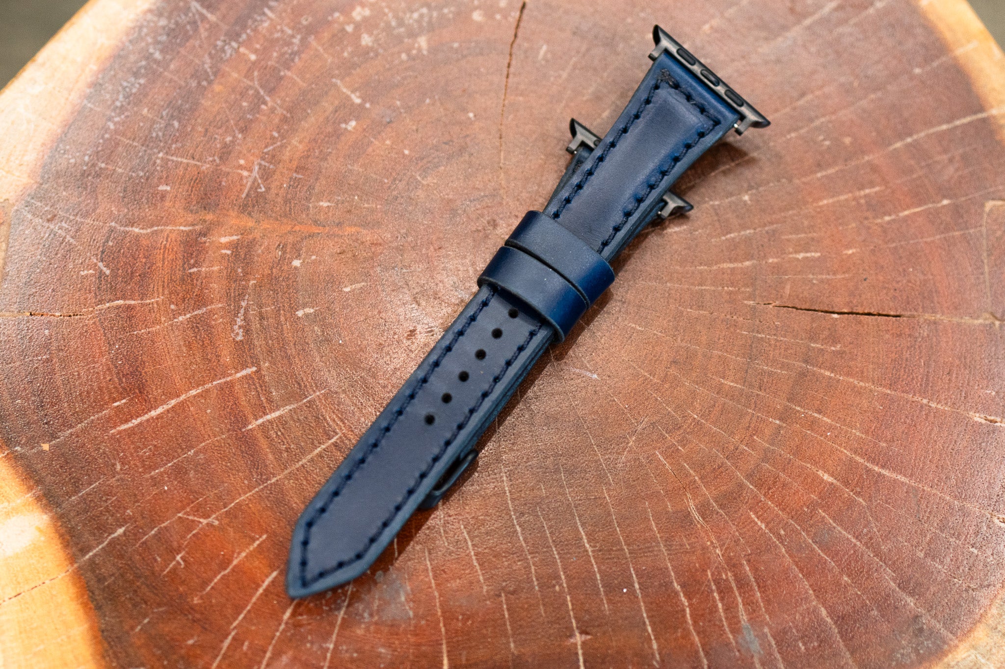 Classic Leather Apple Watch Band - Navy Blue Balmoral