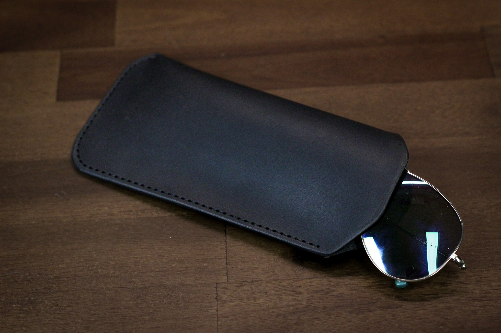 Leather Sunglass Sleeve - Black Balmoral