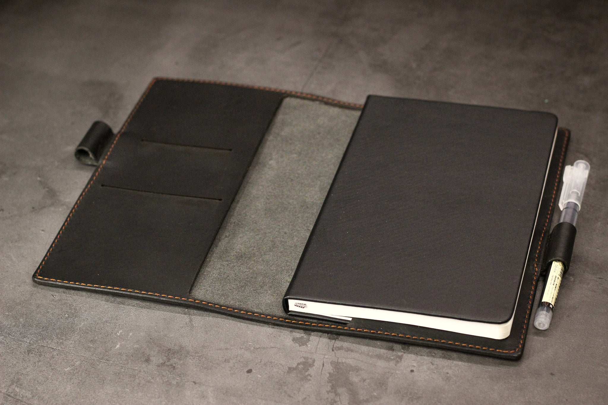 LEUCHTTURM1917 A5 Leather Notebook Cover Set - Black Balmoral