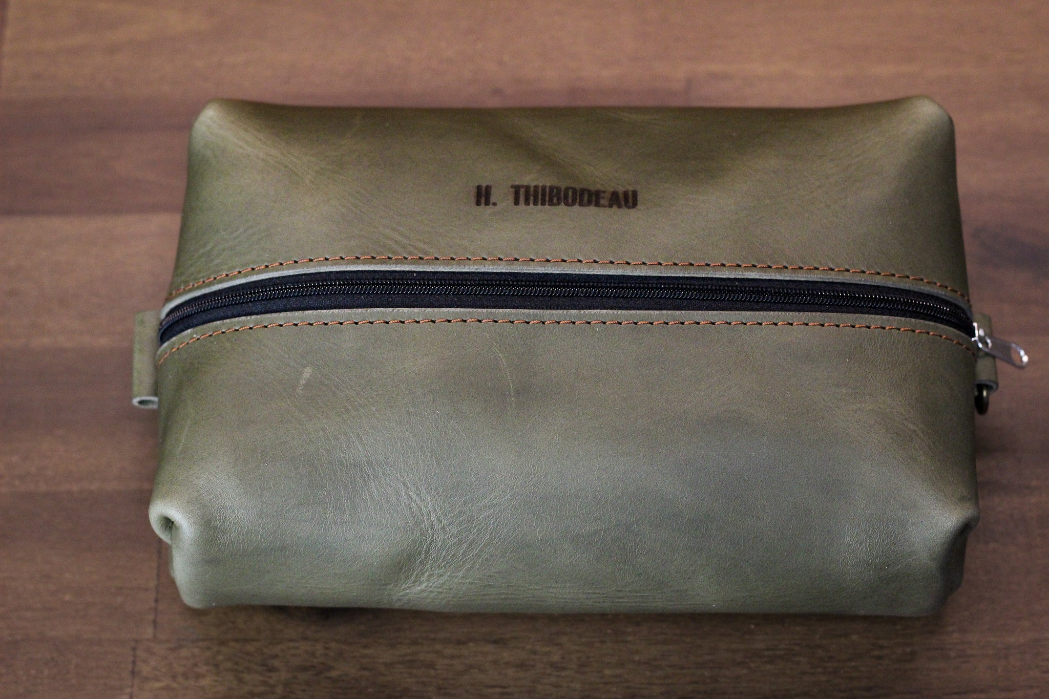 Leather Dopp Kit - Grey Minerva
