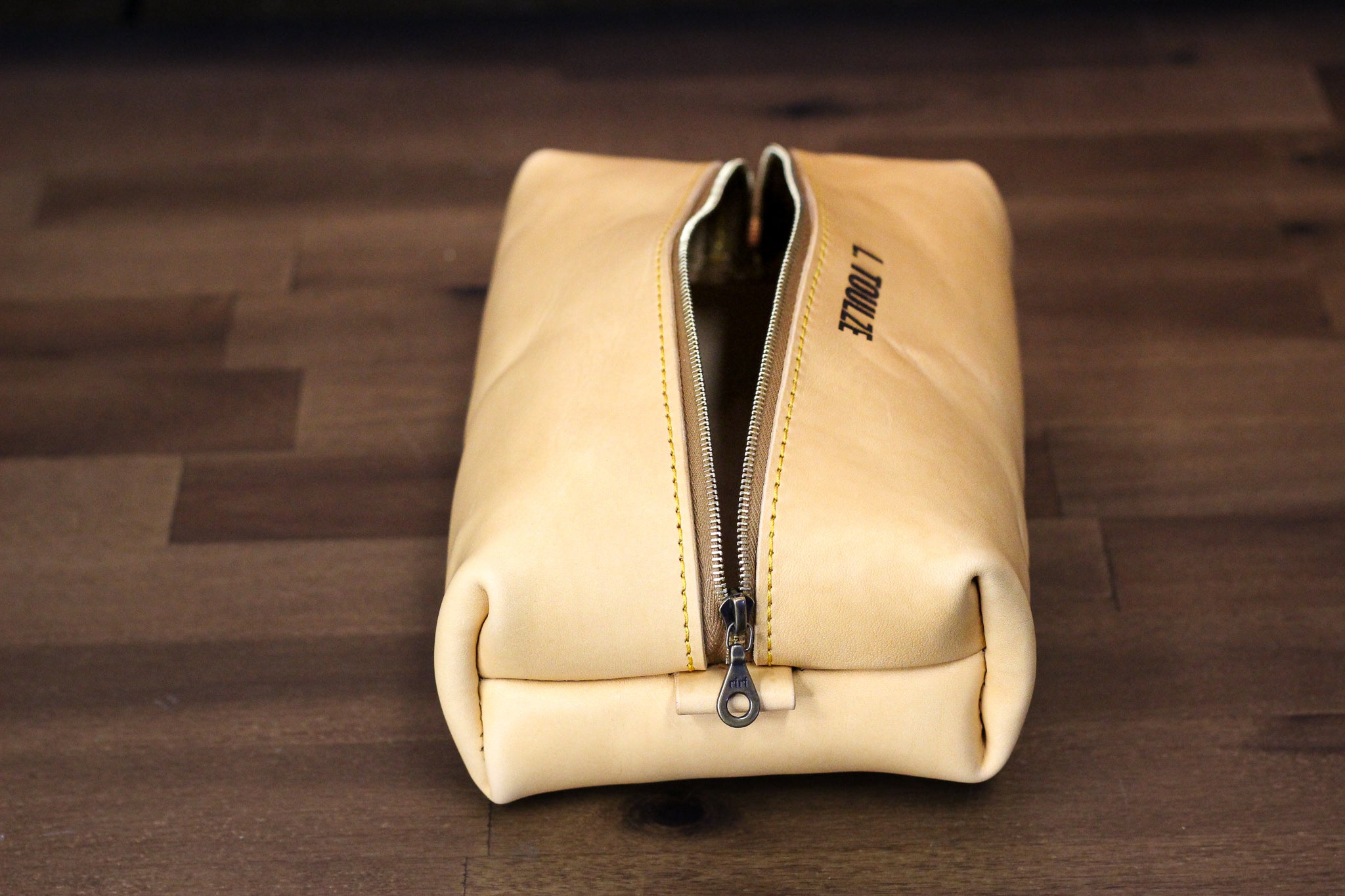 Leather Dopp Kit - Natural Minerva