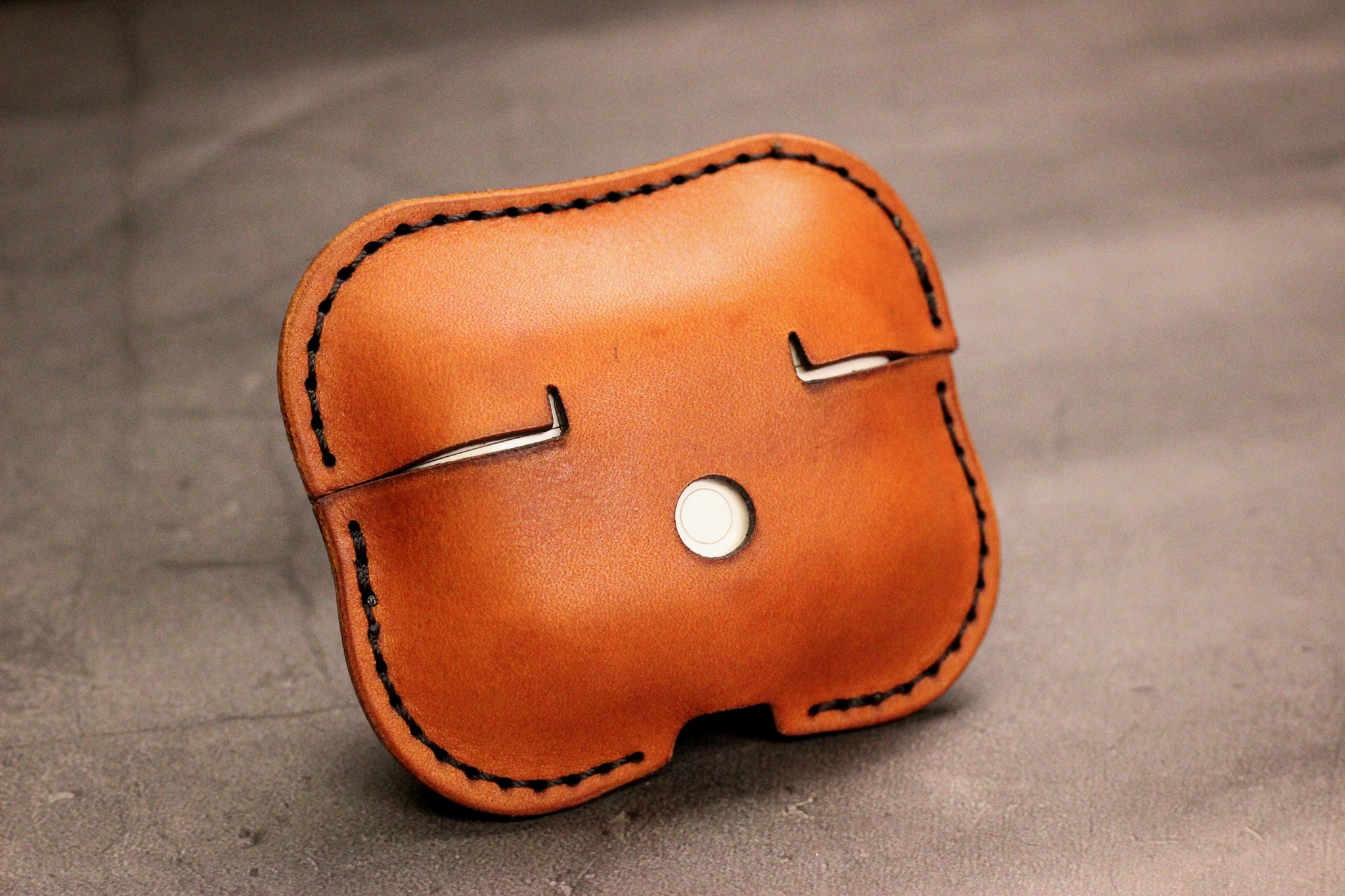 Leather AirPods Case - Olmo Minerva