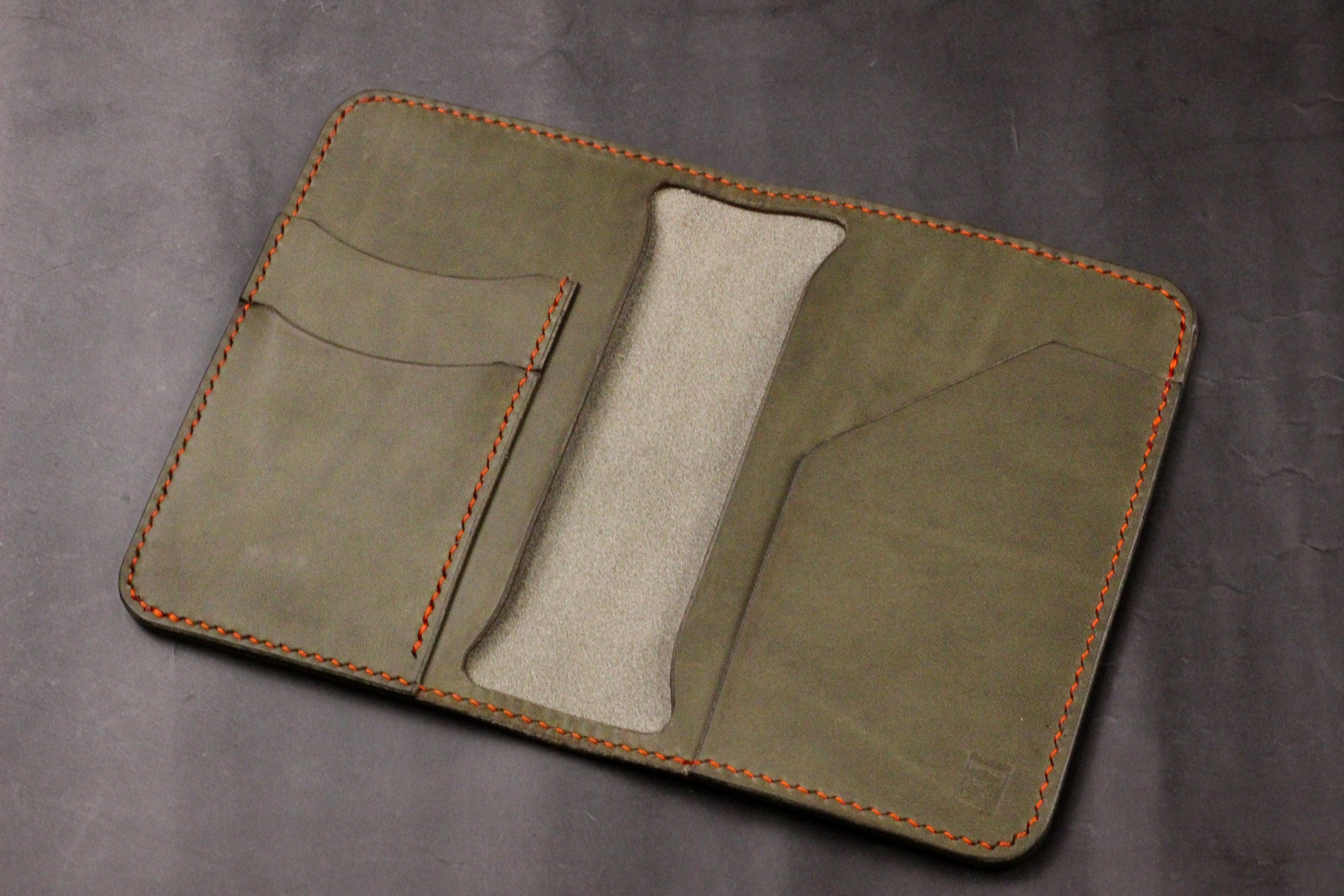 Leather Passport Wallet - Grey Minerva