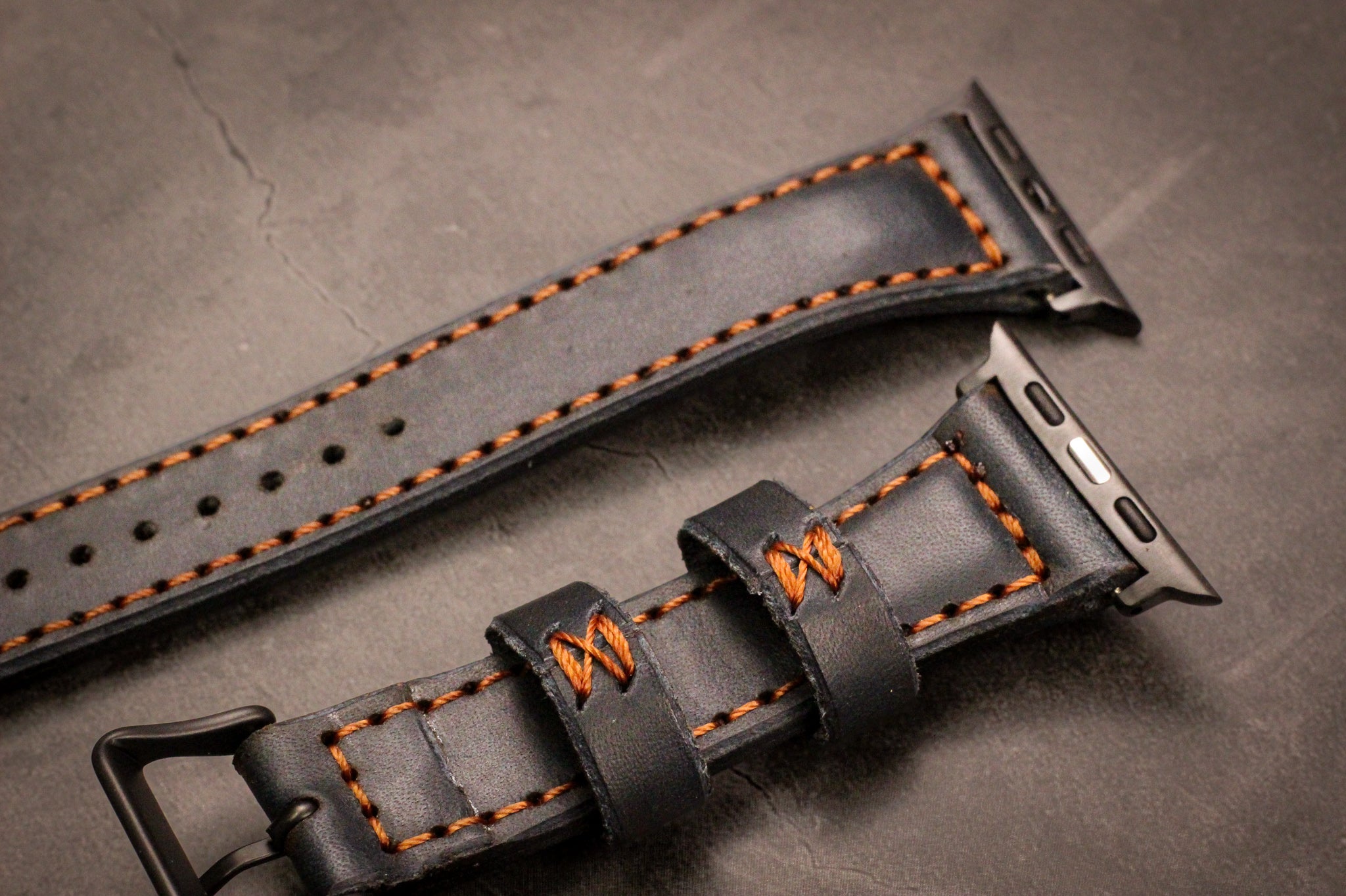 Classic Leather Apple Watch Band - Black Balmoral