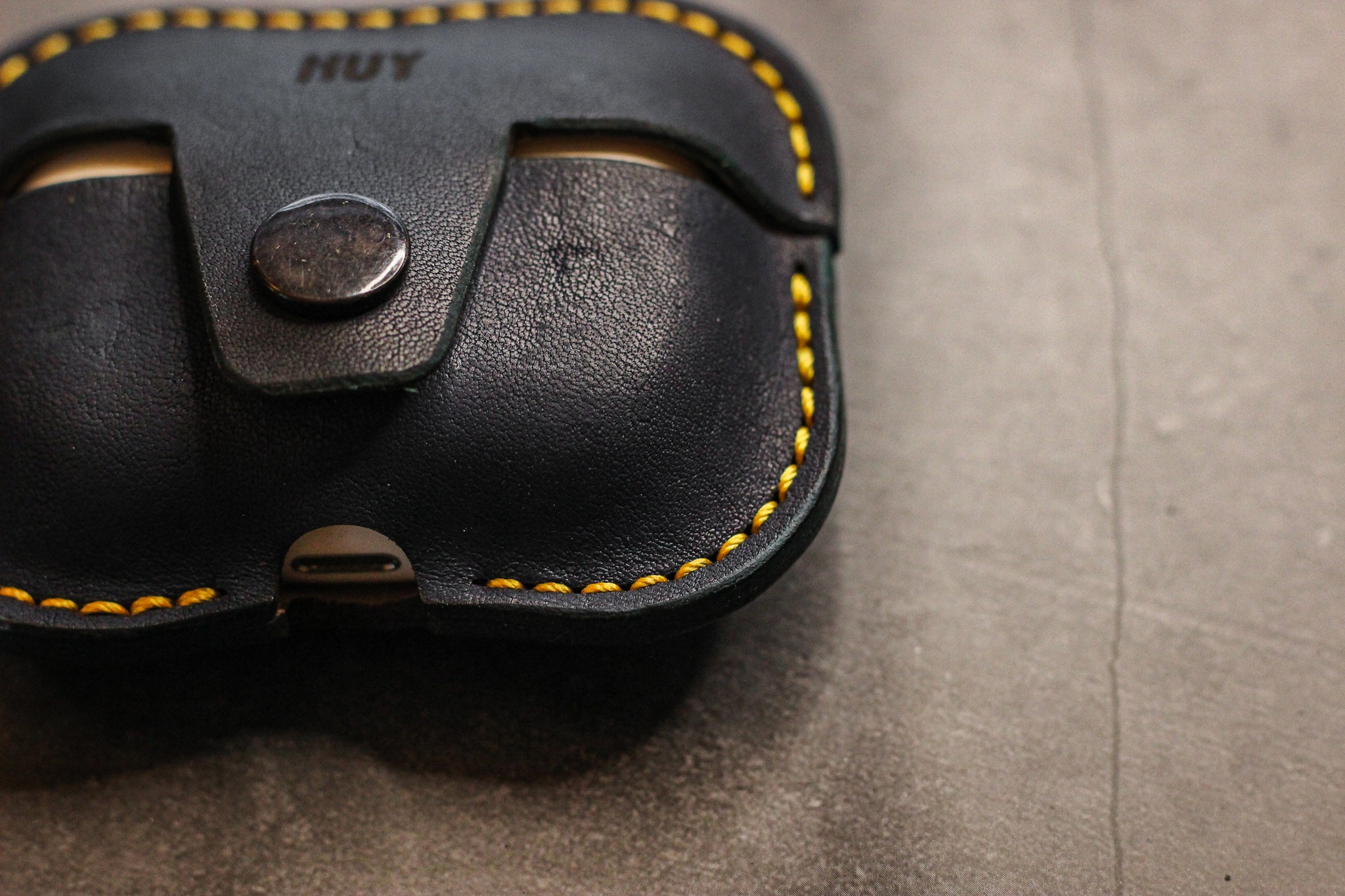 Leather AirPods Case - Navy Blue Balmoral