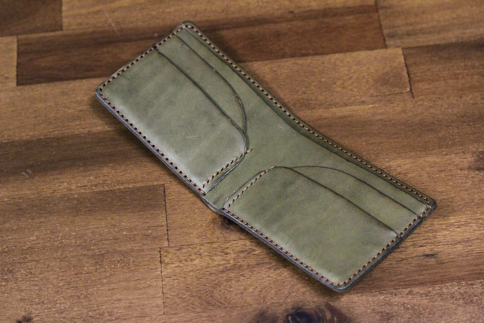 Leather 5 Pocket Wallet - Grey Minerva