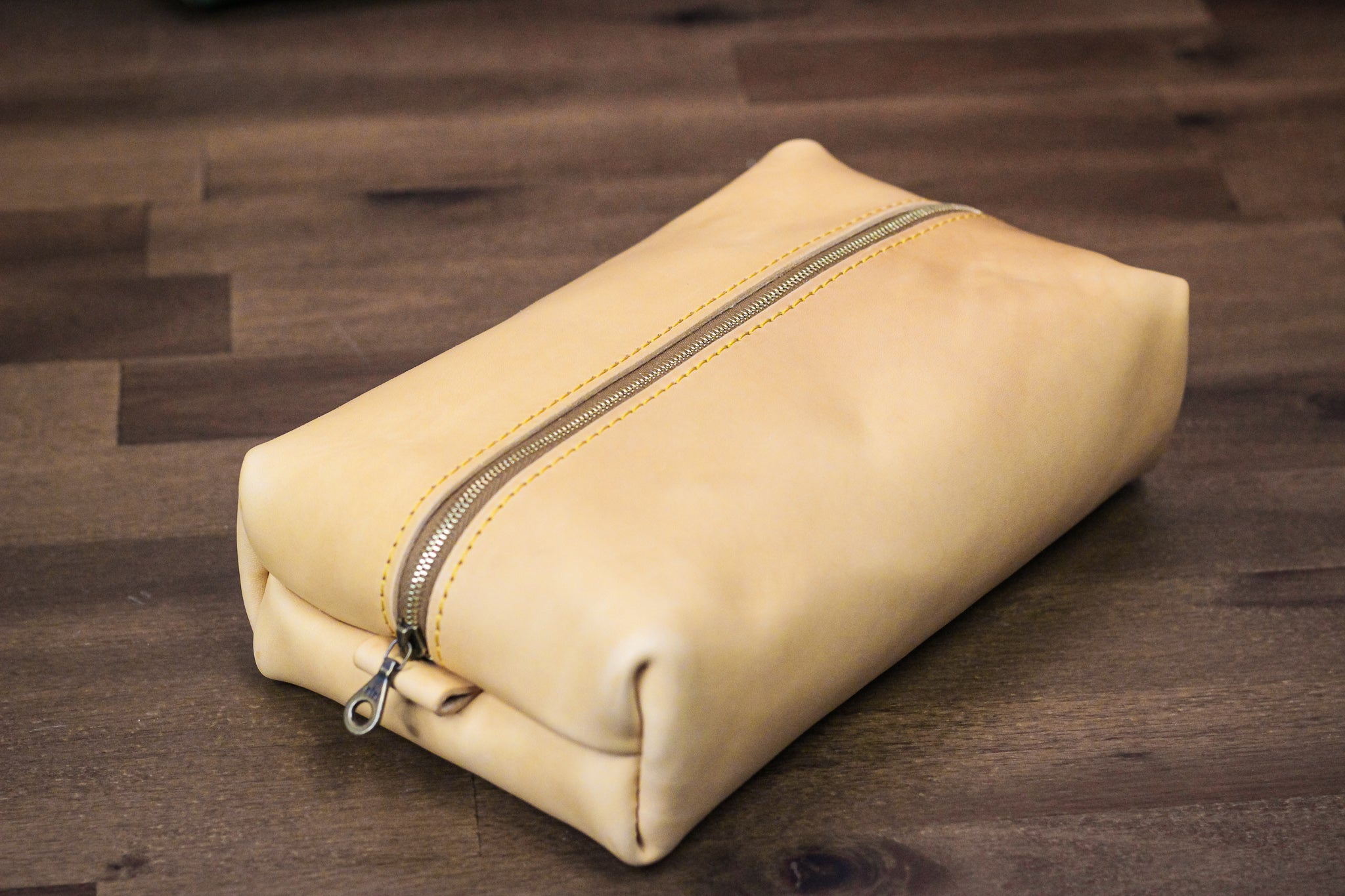 Leather Dopp Kit - Natural Minerva