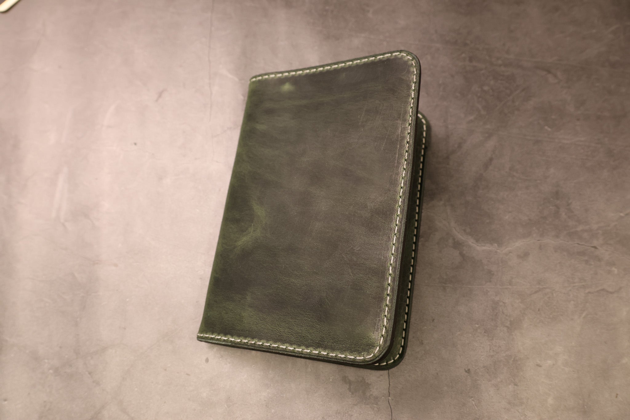 Leather Passport Wallet - Evergreen