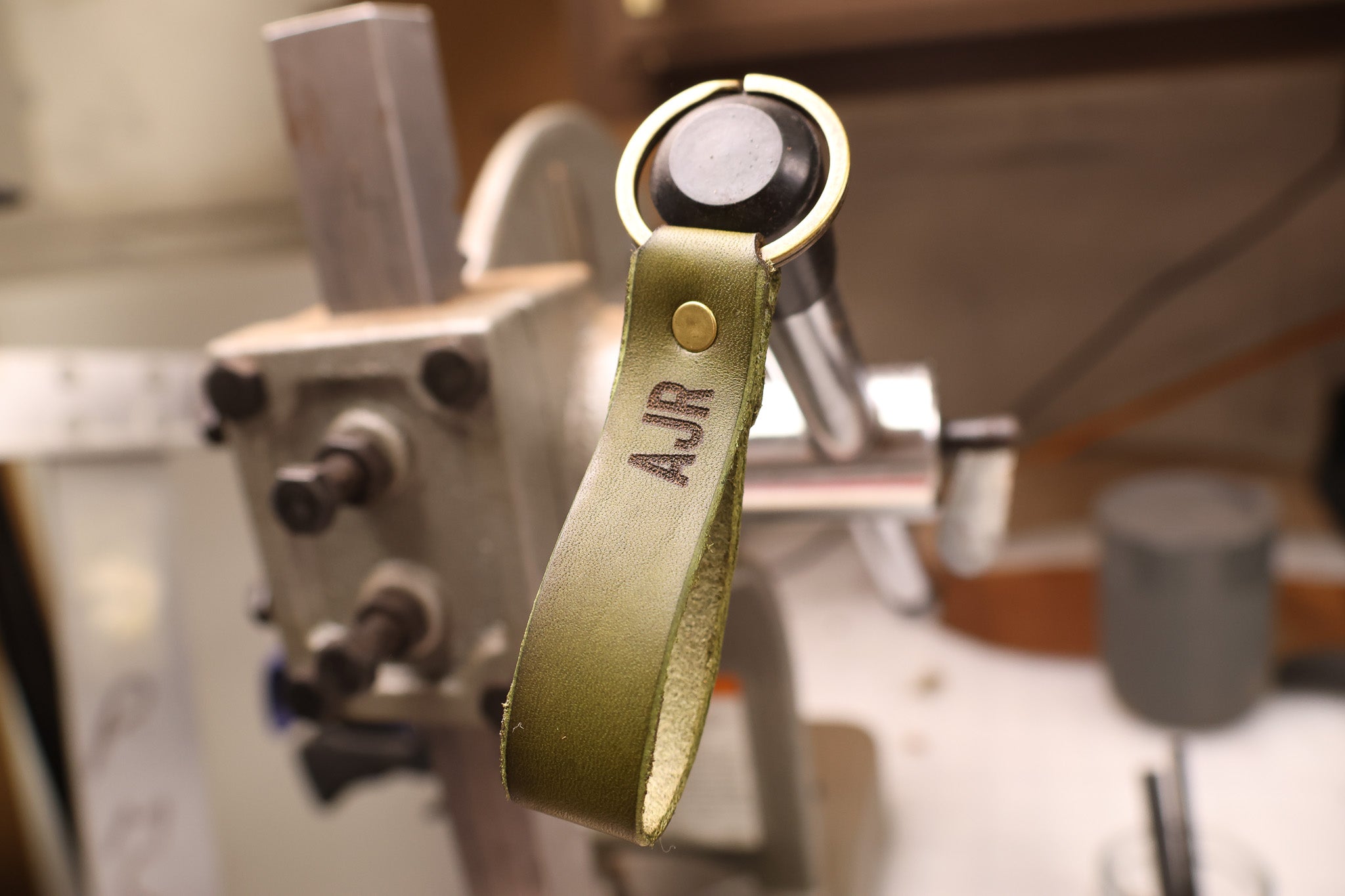 Leather Keychain - Olive Green Minerva