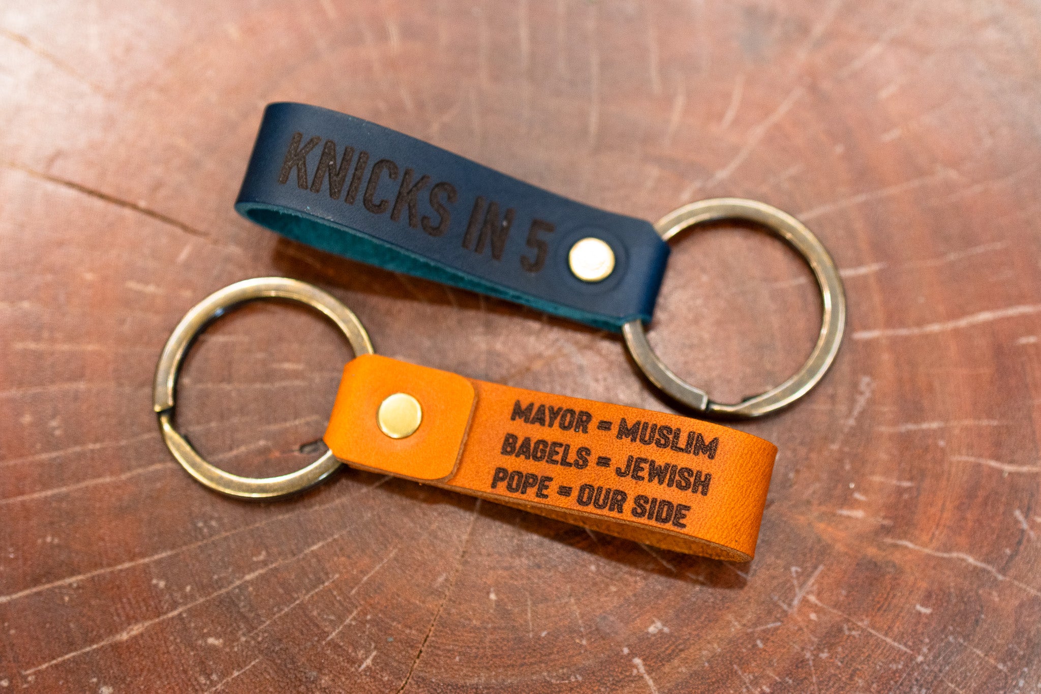 KNICKS IN 5 Leather Keychain - Olmo Minerva