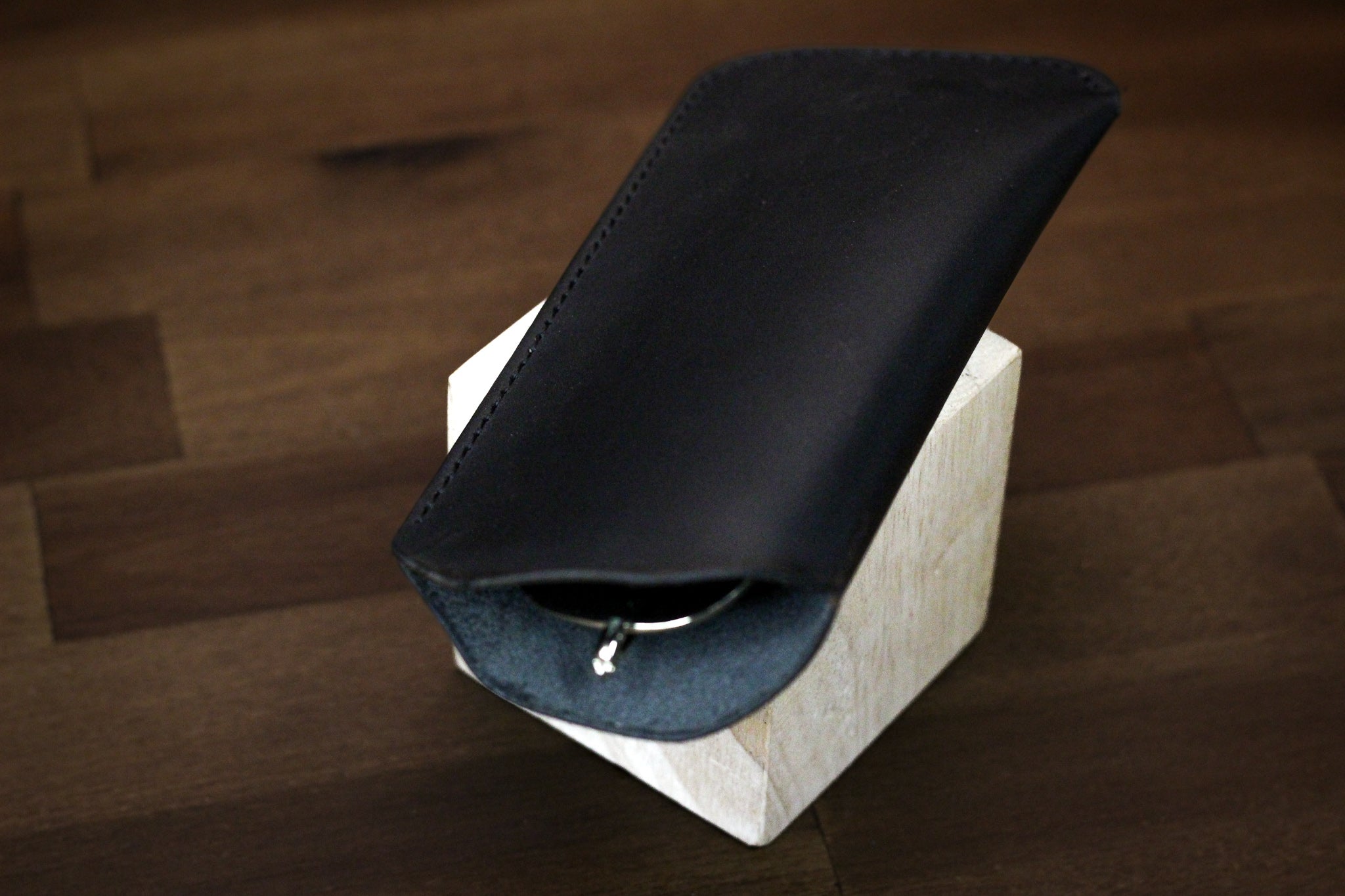 Leather Sunglass Sleeve - Black Balmoral