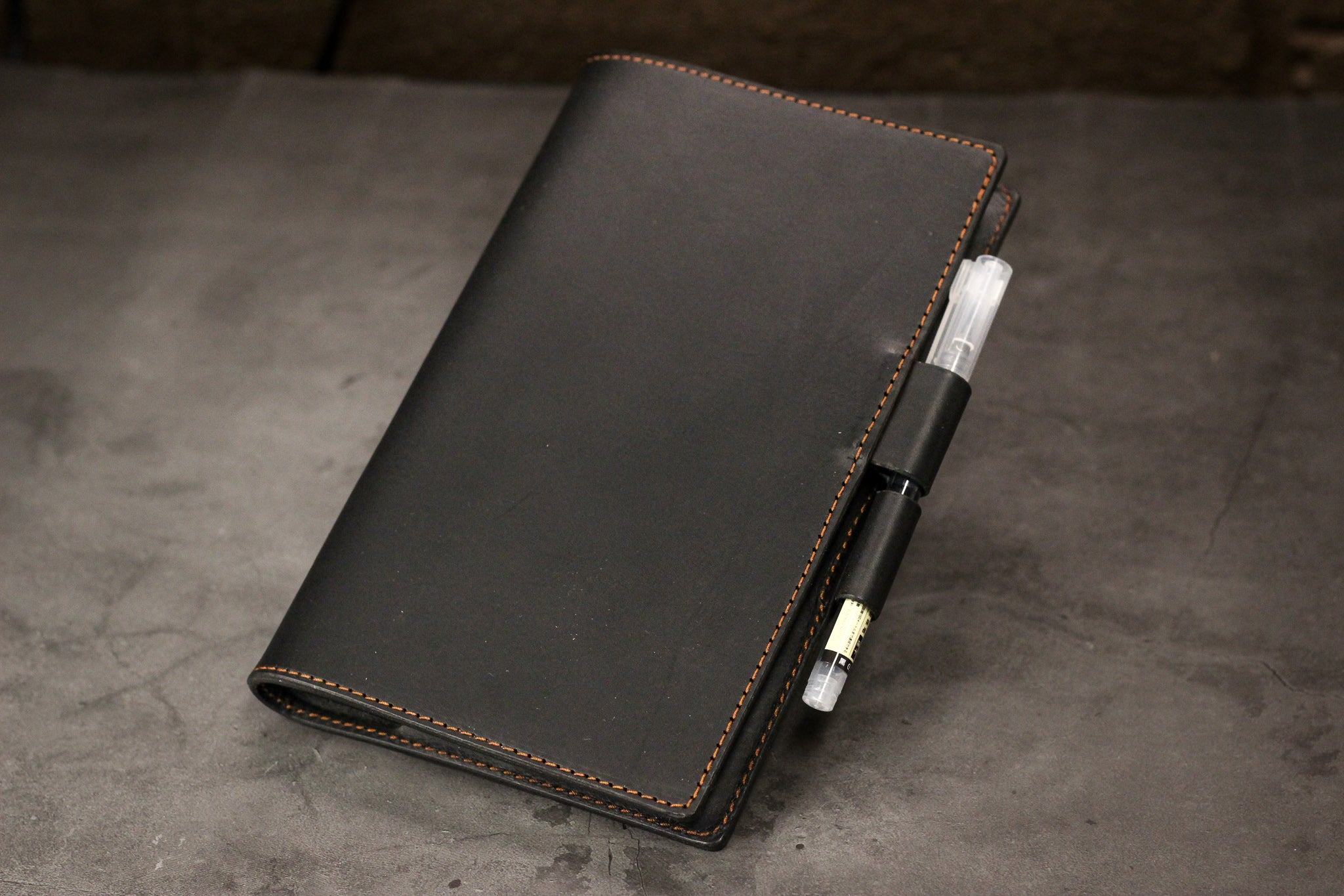 LEUCHTTURM1917 A5 Leather Notebook Cover Set - Black Balmoral