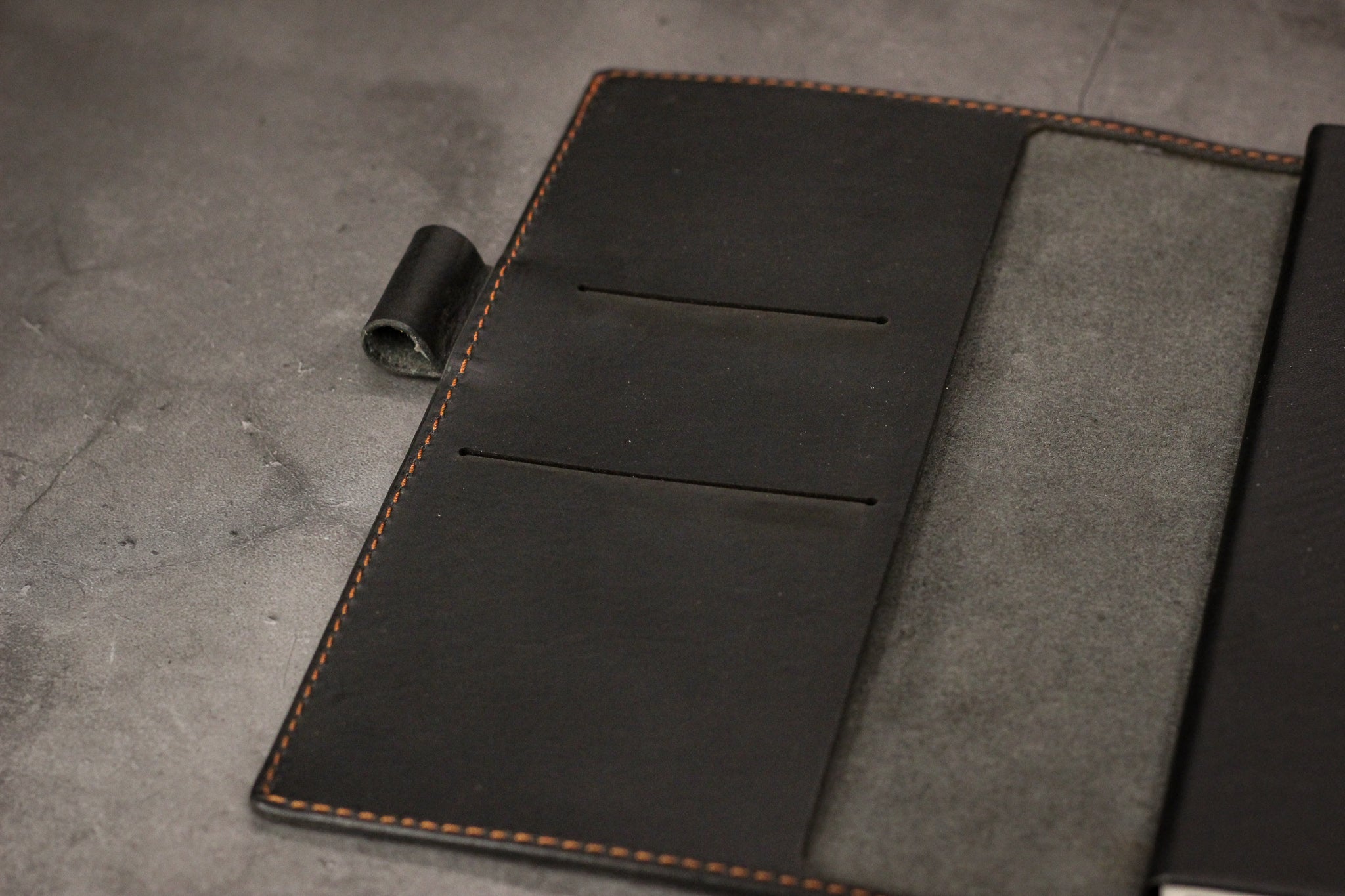 LEUCHTTURM1917 A5 Leather Notebook Cover Set - Black Balmoral