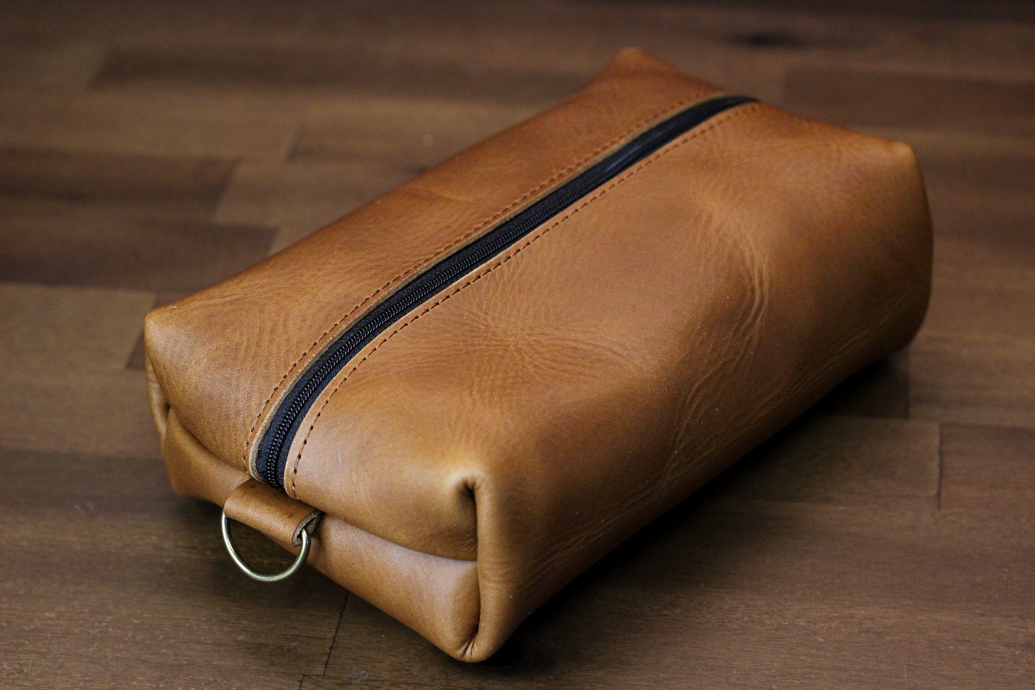 Leather Dopp Kit - Walnut Minerva