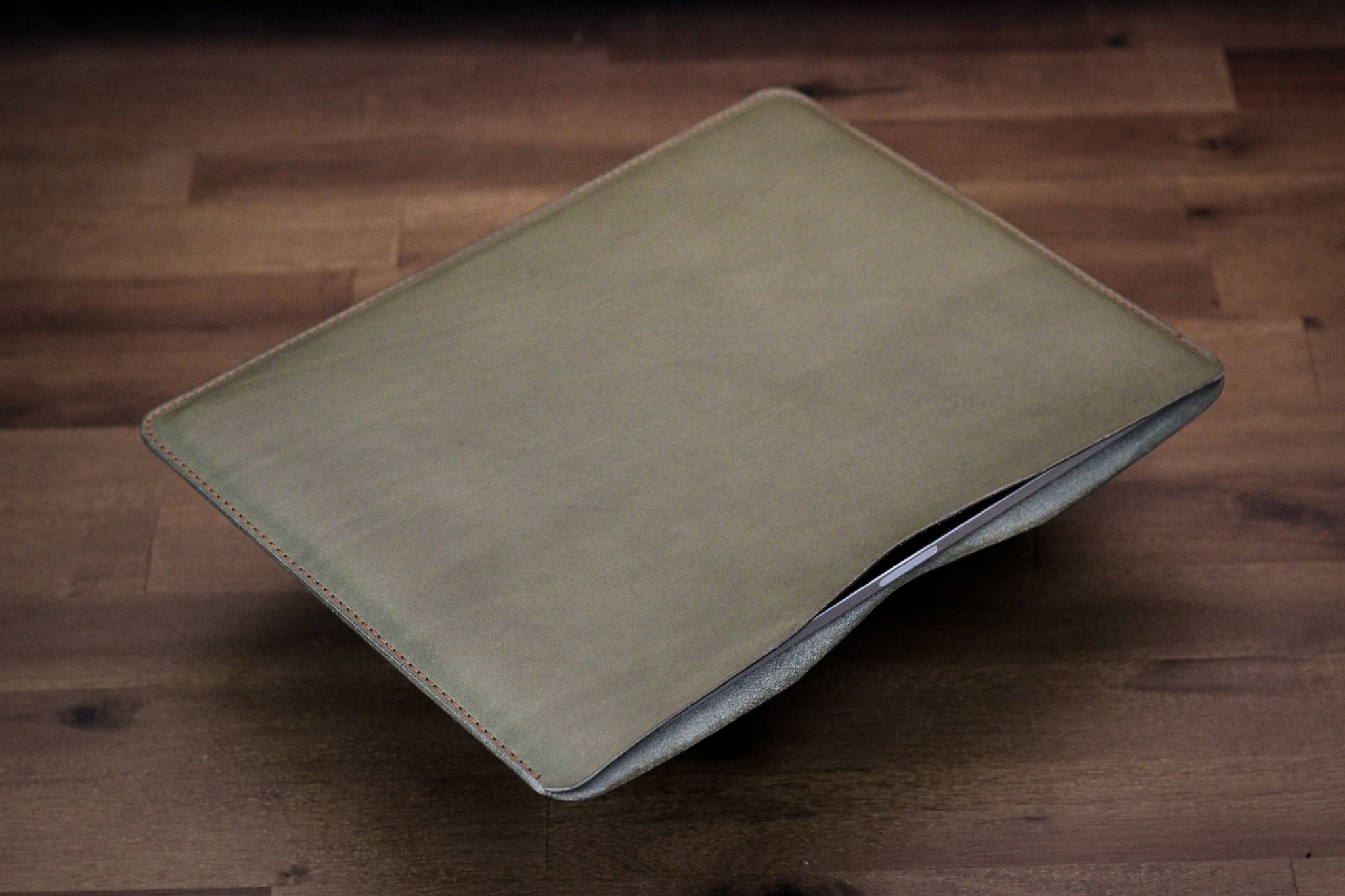 Leather iPad Sleeve - Grey Minerva