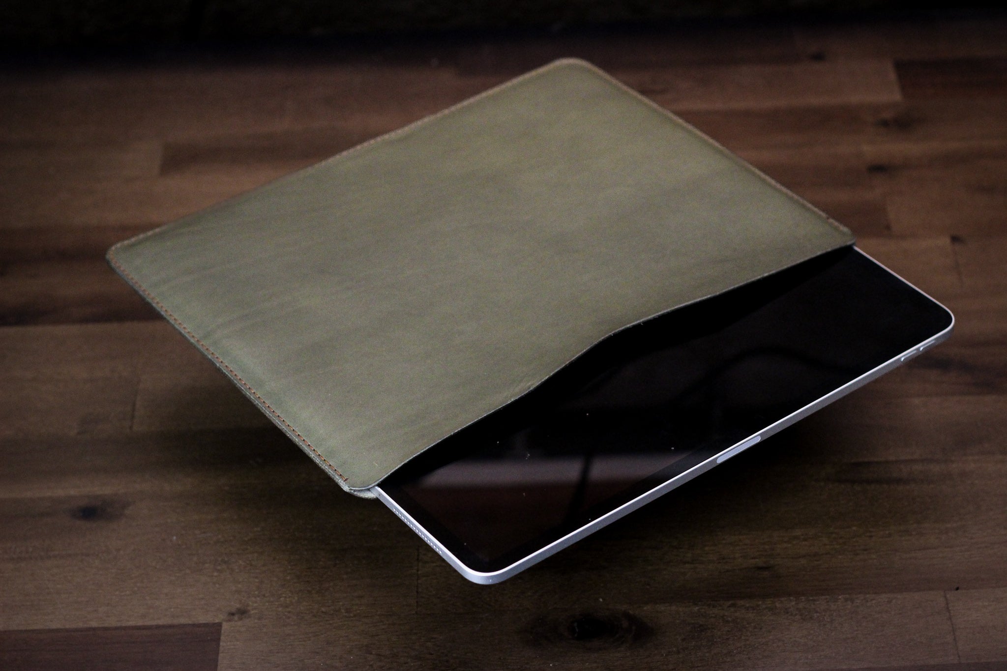 Leather iPad Sleeve - Grey Minerva