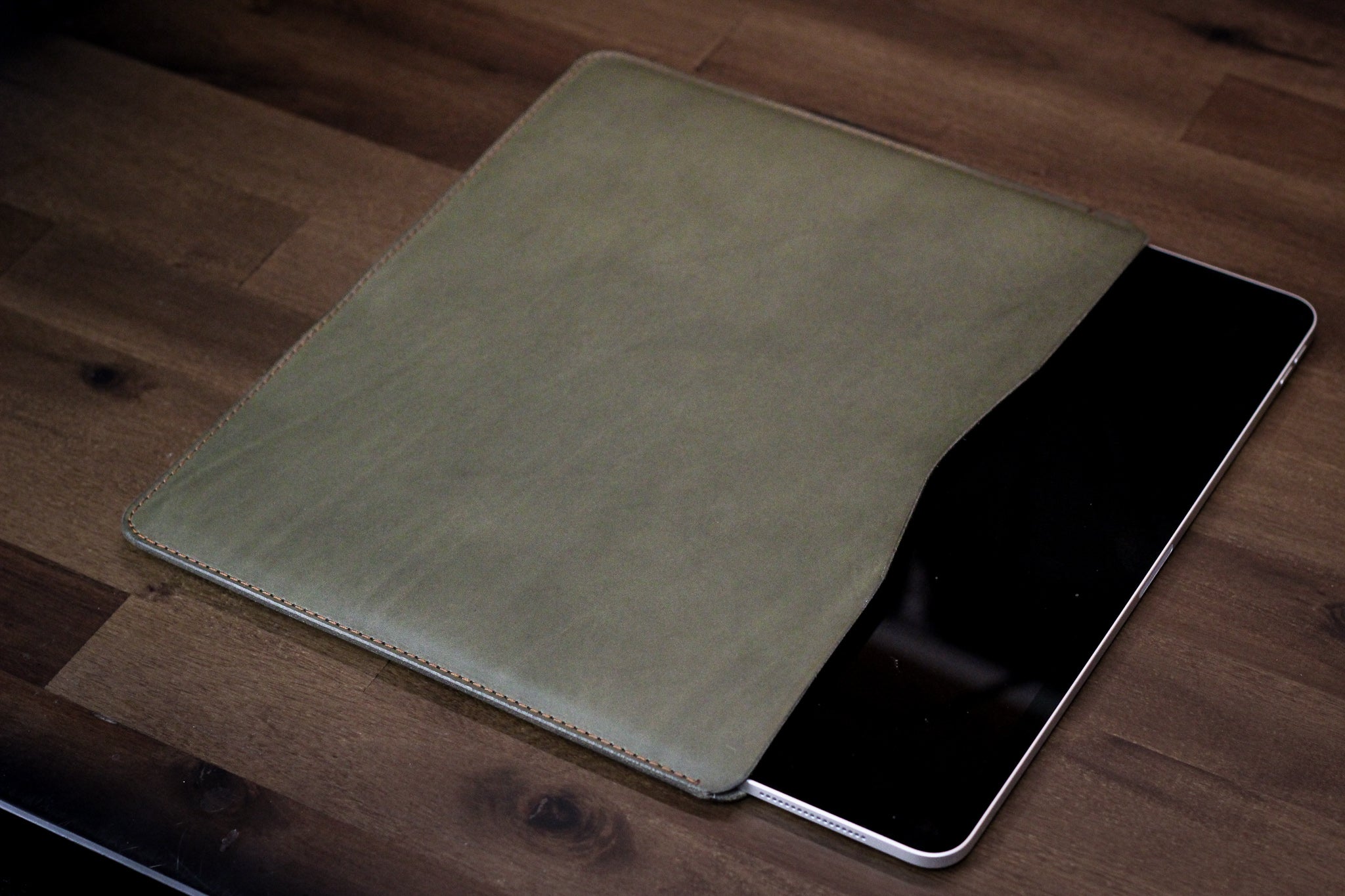 Leather iPad Sleeve - Grey Minerva