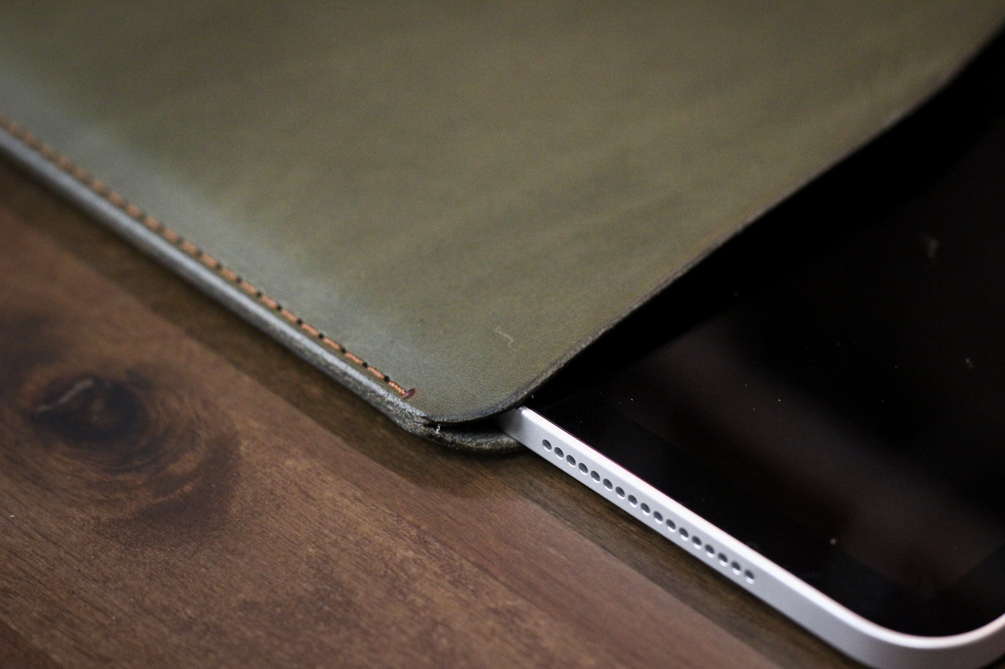 Leather iPad Sleeve - Grey Minerva