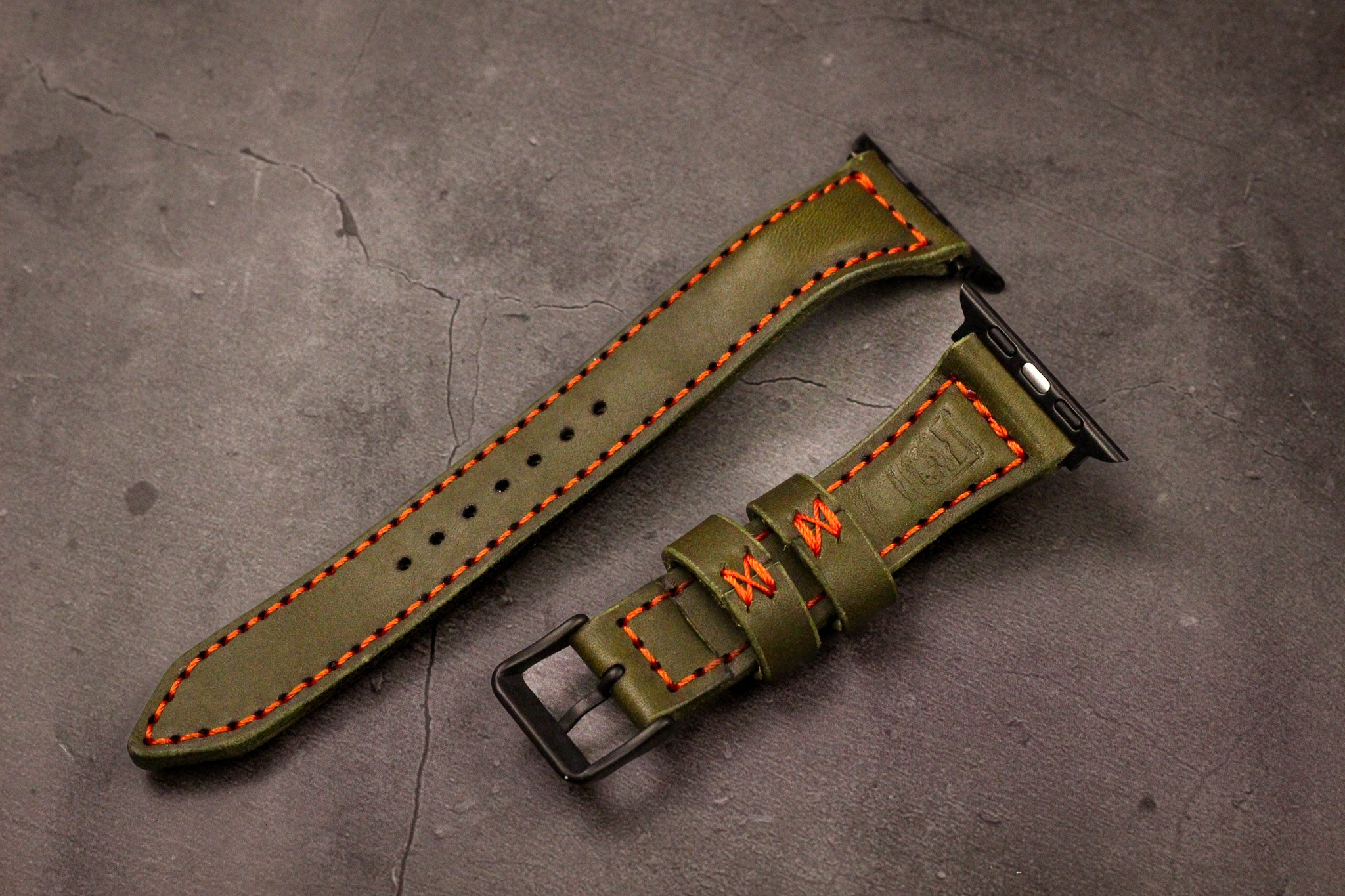 Classic Leather Apple Watch Band - Olive Green Minerva
