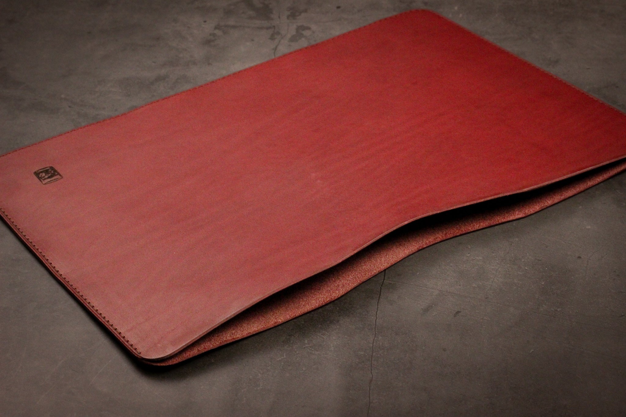 Leather MacBook Sleeve - Bordeaux Minerva