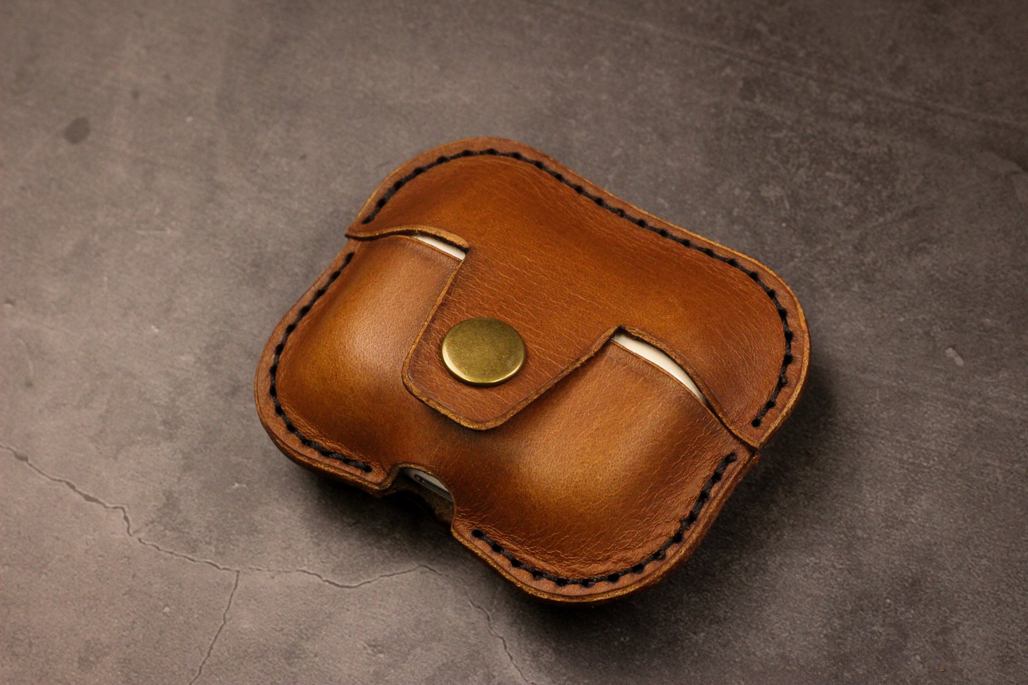 Leather AirPods Pro Case - Walnut Minerva