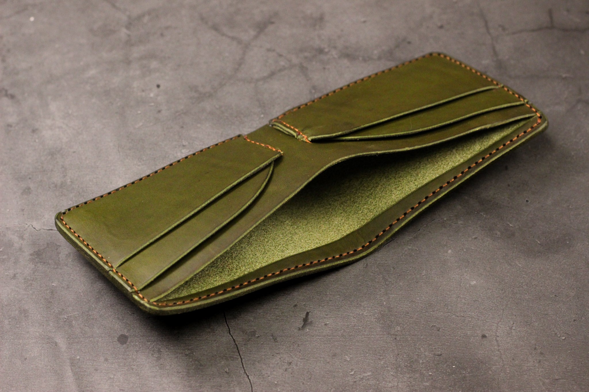 Leather 5 Pocket Wallet - Olive Green Minerva