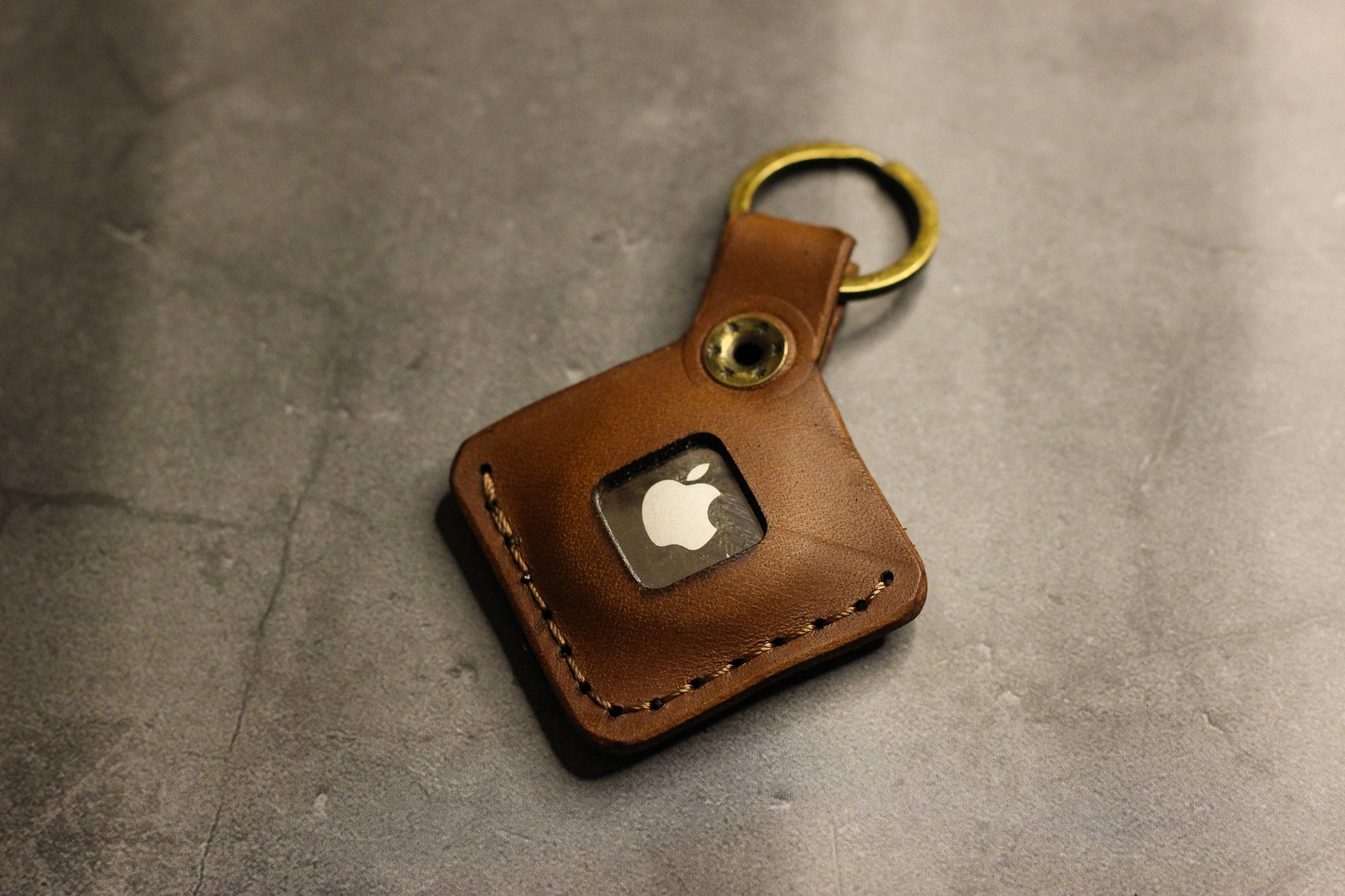 Leather AirTag Keychain - Walnut Minerva