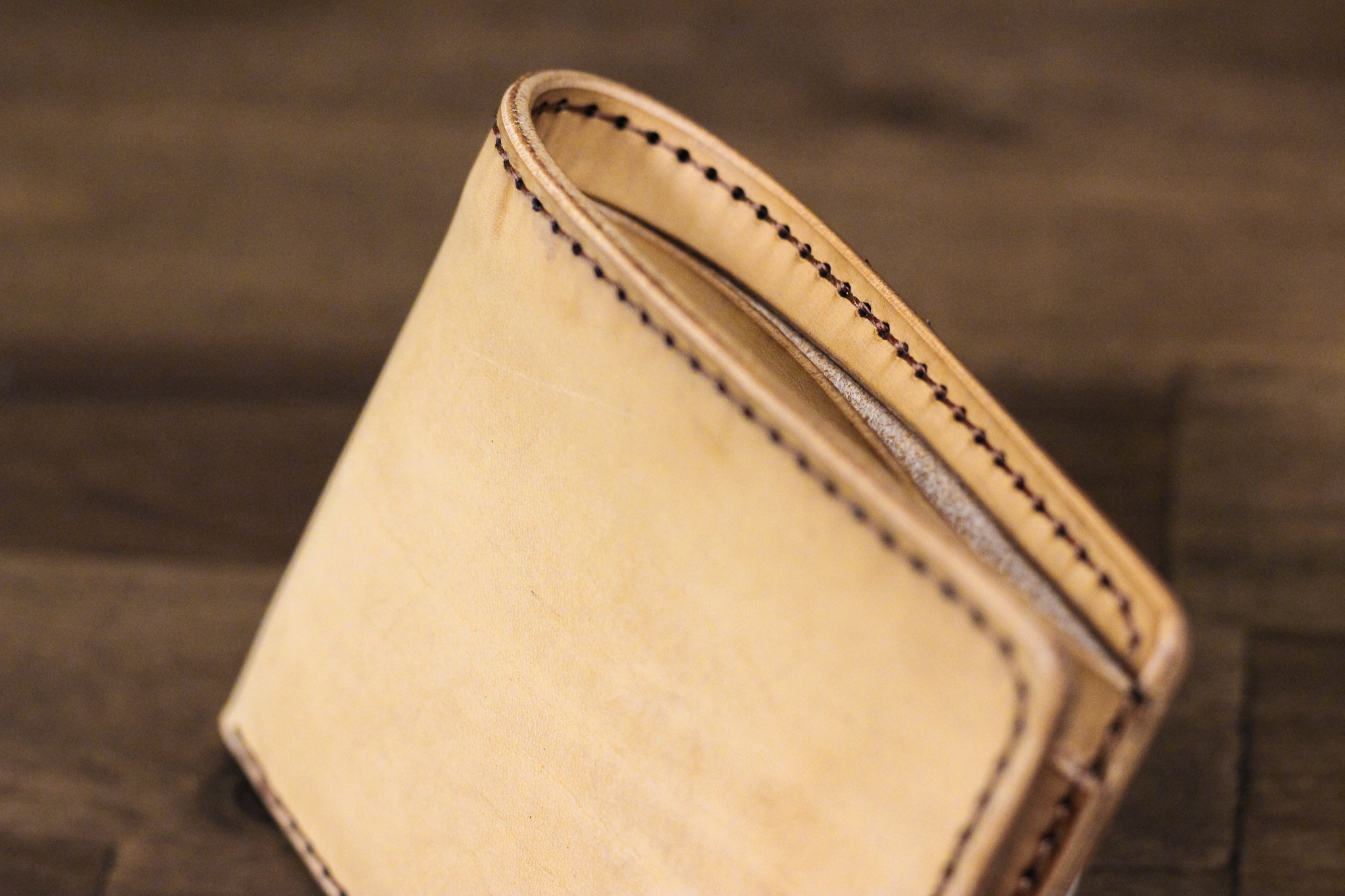 Leather 5 Pocket Wallet - Natural Minerva