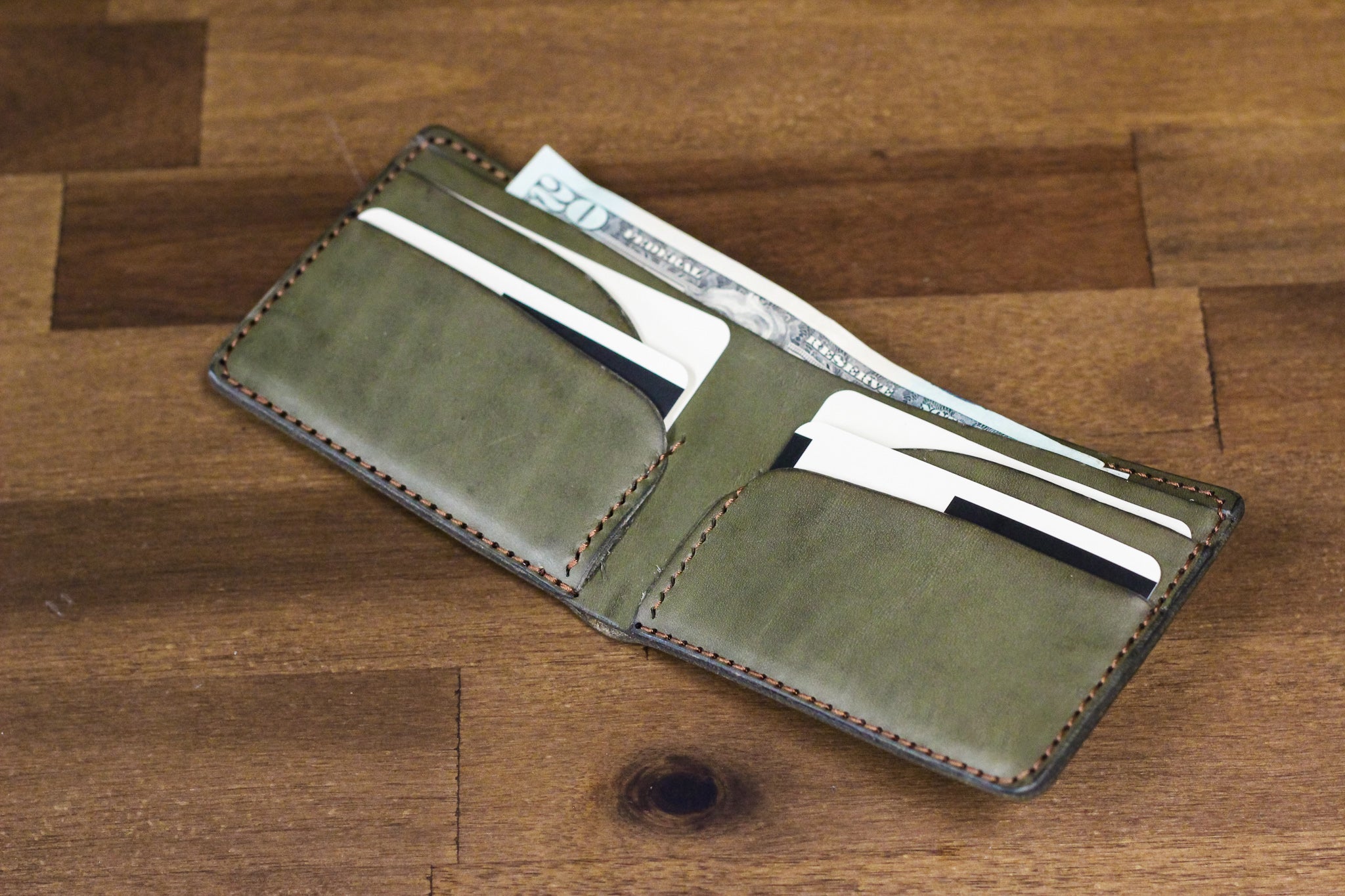 Leather 5 Pocket Wallet - Grey Minerva