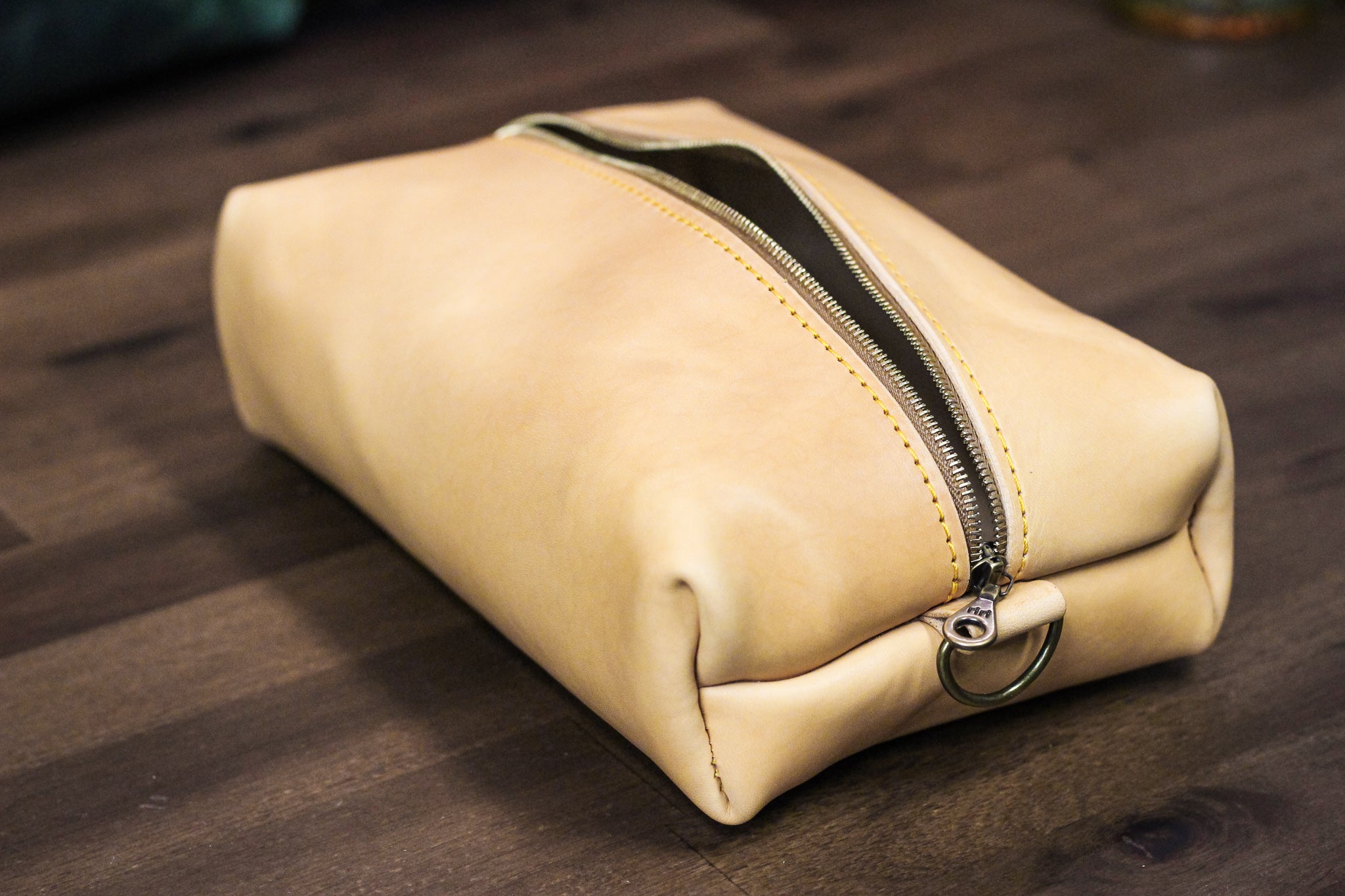 Leather Dopp Kit - Natural Minerva
